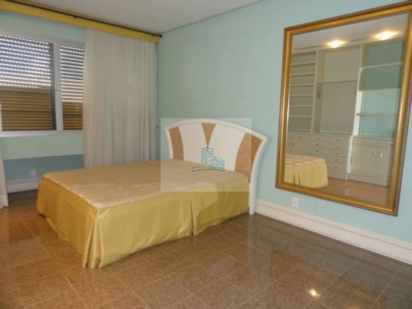 Apartamento de 6 dorms no bairro Agronômica vista mar: 21ª foto da galeria de imagens do imóvel
