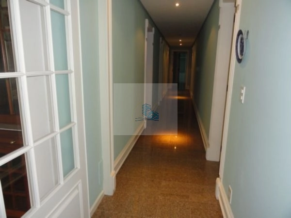 Apartamento de 6 dorms no bairro Agronômica vista mar: 16ª foto da galeria de imagens do imóvel