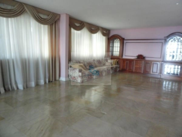 Apartamento de 6 dorms no bairro Agronômica vista mar: 11ª foto da galeria de imagens do imóvel