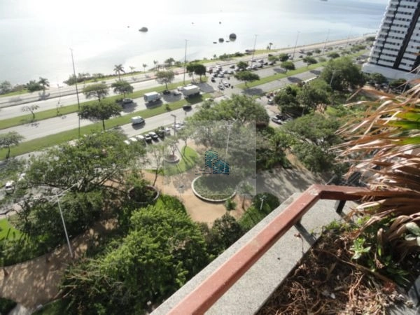 Apartamento de 6 dorms no bairro Agronômica vista mar: 4ª foto da galeria de imagens do imóvel