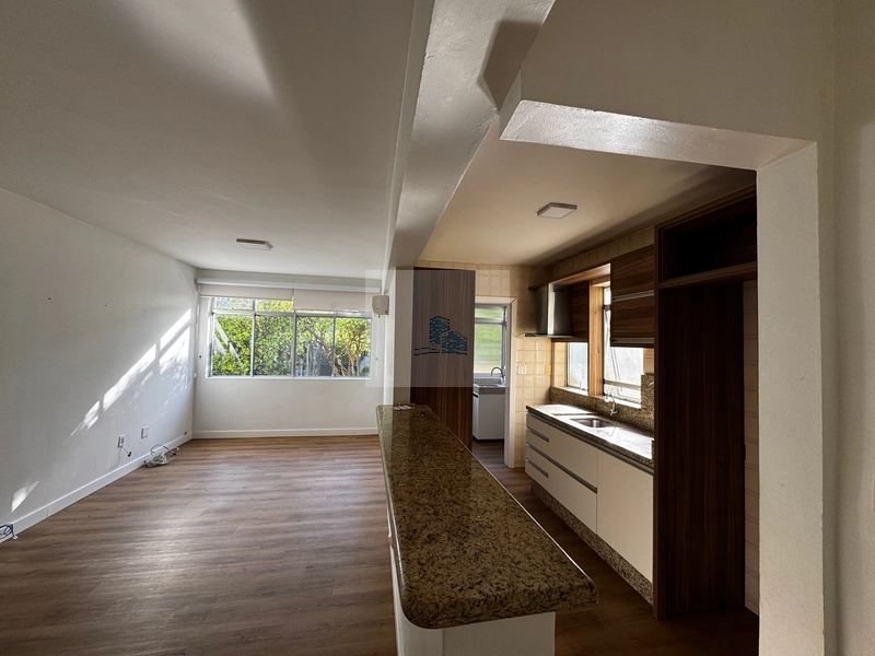 Apartamento de 2 quartos em Coqueiros, Florianópolis: 2ª foto da galeria de imagens do imóvel