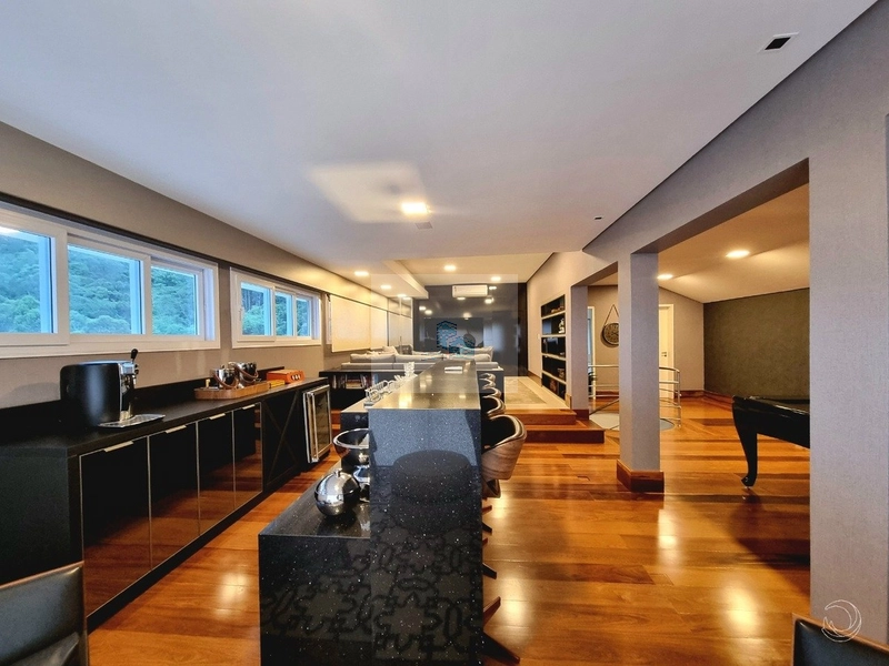 Casa Alto Padrão com 4 suítes em Cacupé: 33ª foto da galeria de imagens do imóvel