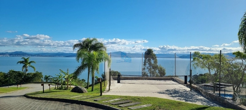 Casa Alto Padrão com 4 suítes em Cacupé: 50ª foto da galeria de imagens do imóvel