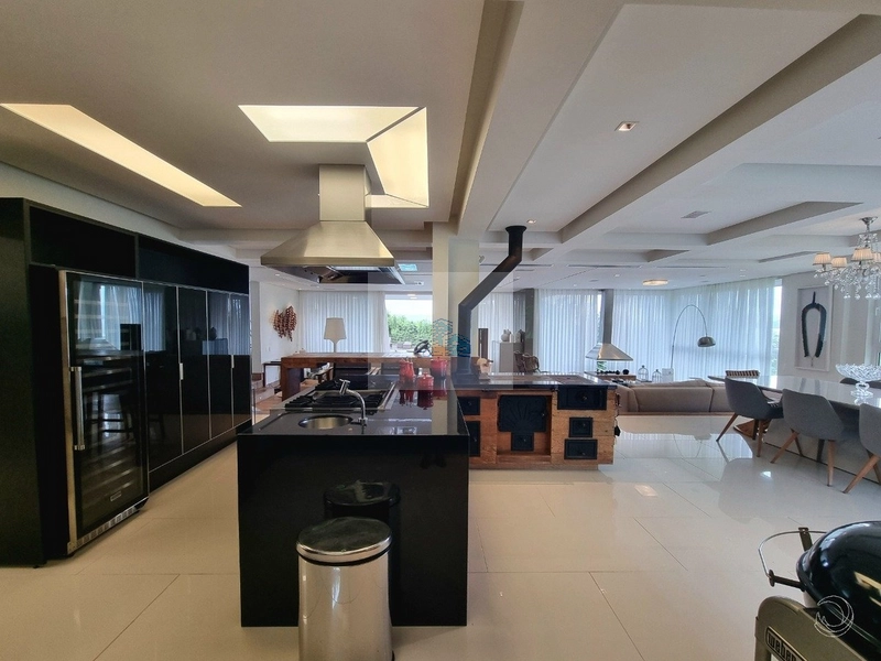 Casa Alto Padrão com 4 suítes em Cacupé: 7ª foto da galeria de imagens do imóvel