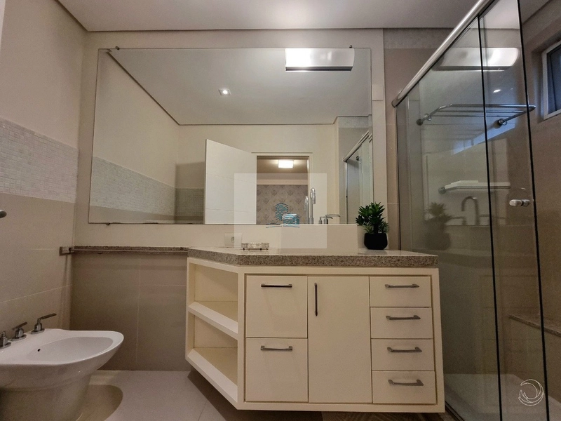 Casa Alto Padrão com 4 suítes em Cacupé: 26ª foto da galeria de imagens do imóvel