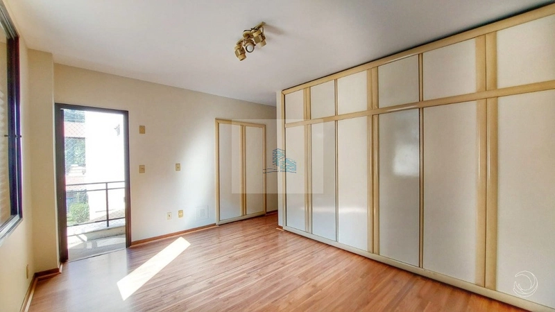 Apartamento de 171m² com 4 quartos no Centro: 19ª foto da galeria de imagens do imóvel