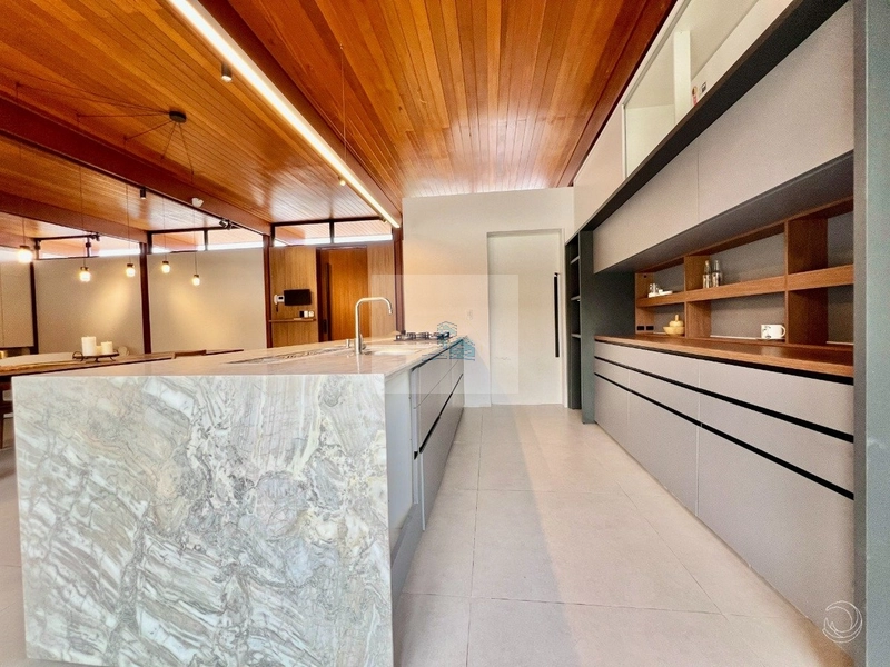 Casa com 3 quartos no Córrego Grande: 8ª foto da galeria de imagens do imóvel