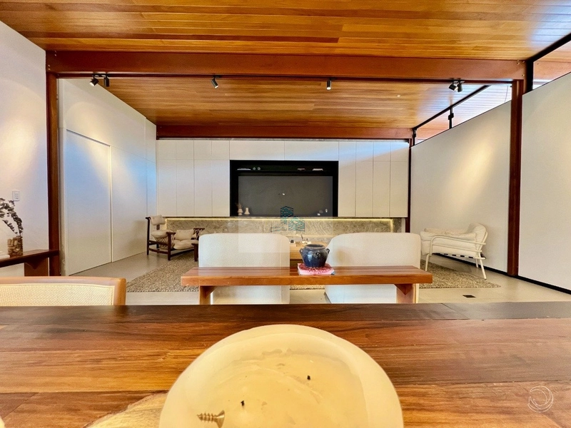 Casa com 3 quartos no Córrego Grande: 9ª foto da galeria de imagens do imóvel