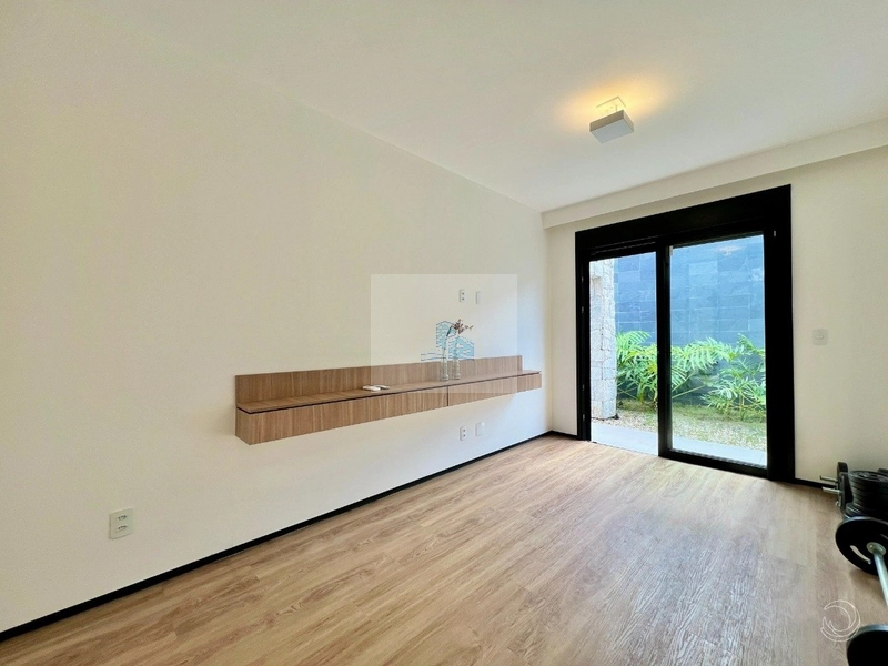 Casa com 3 quartos no Córrego Grande: 32ª foto da galeria de imagens do imóvel