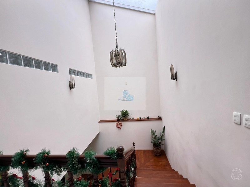 Casa Residencial de 5 quartos na Trindade: 25ª foto da galeria de imagens do imóvel