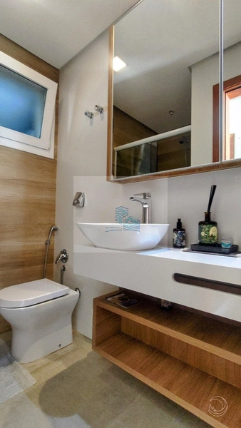 Casa com vista mar e 3 suítes em Cacupé: 15ª foto da galeria de imagens do imóvel