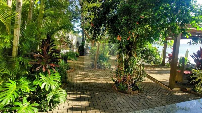 Casa com vista mar e 3 suítes em Cacupé: 37ª foto da galeria de imagens do imóvel