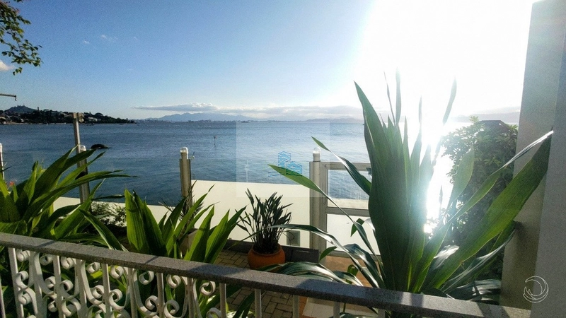 Casa com vista mar e 3 suítes em Cacupé: 8ª foto da galeria de imagens do imóvel
