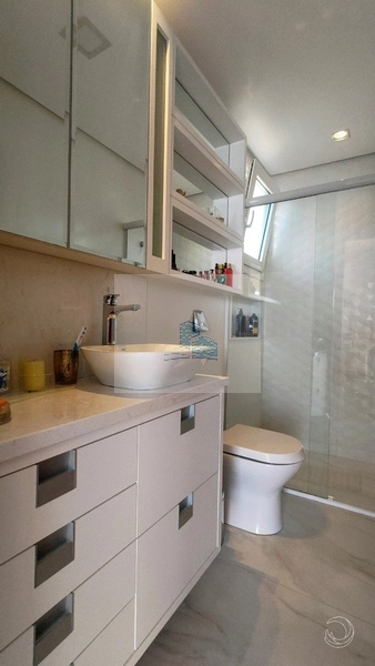 Casa com vista mar e 3 suítes em Cacupé: 25ª foto da galeria de imagens do imóvel