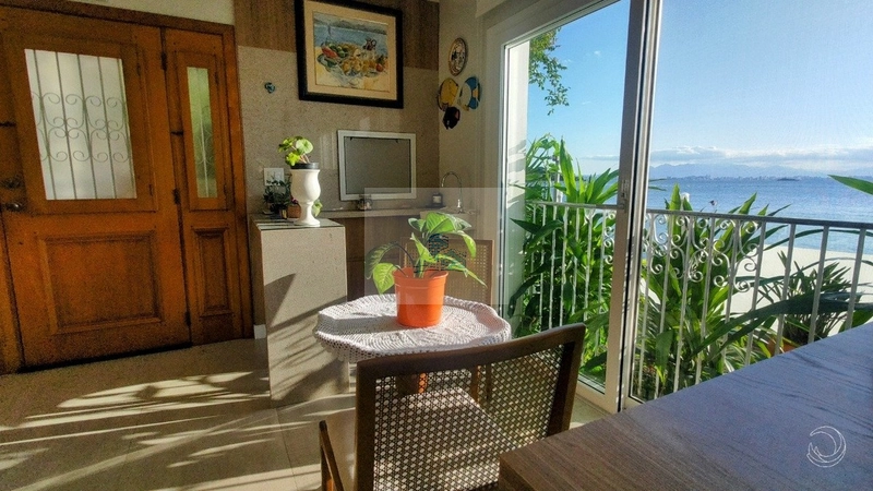 Casa com vista mar e 3 suítes em Cacupé: 9ª foto da galeria de imagens do imóvel