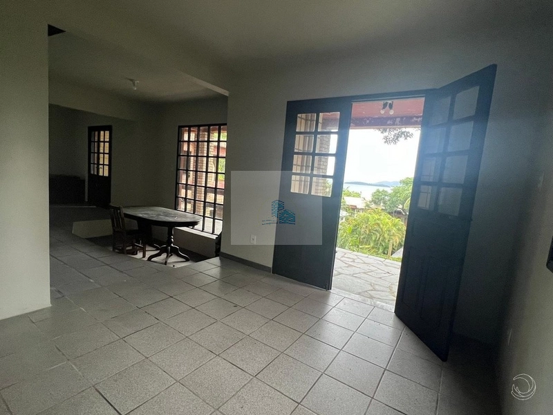 Casa residencial no bairro Sambaqui, Florianópolis.: 2ª foto da galeria de imagens do imóvel