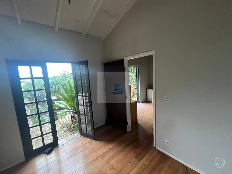 Casa residencial no bairro Sambaqui, Florianópolis.: 5ª foto da galeria de imagens do imóvel