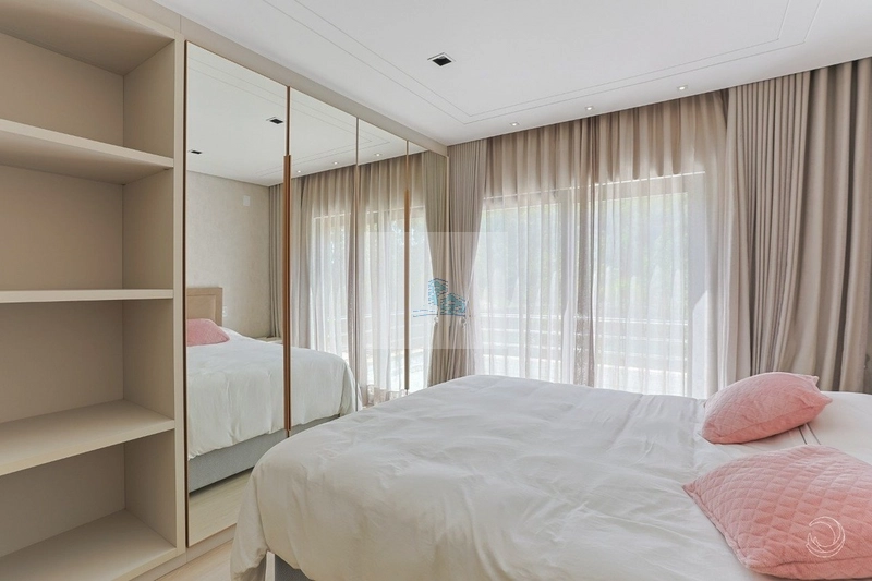 Casa em condomínio fechado com 5 suítes em Cacupé: 25ª foto da galeria de imagens do imóvel