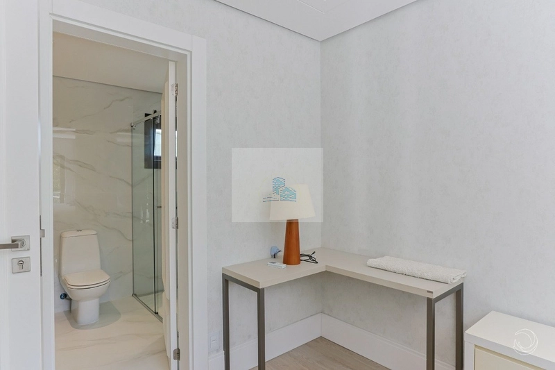 Casa em condomínio fechado com 5 suítes em Cacupé: 23ª foto da galeria de imagens do imóvel
