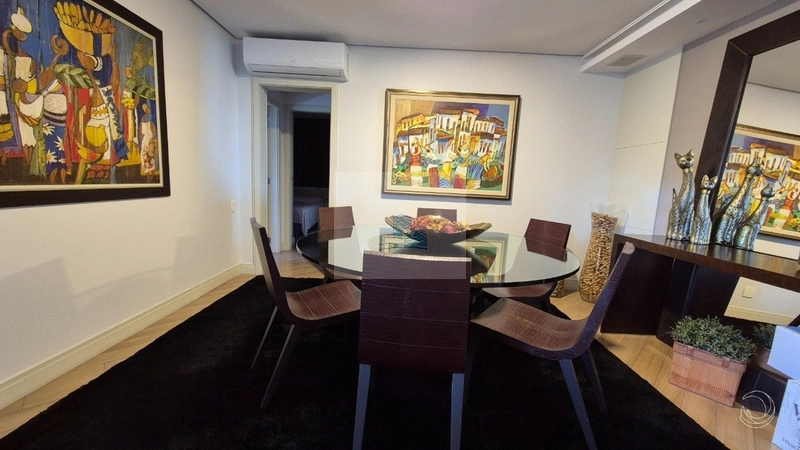 Apartamento com 3 suítes no Centro de Florianópolis: 3ª foto da galeria de imagens do imóvel