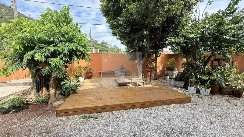 Casa residencial com 3 quartos em Sambaqui: 14ª foto da galeria de imagens do imóvel