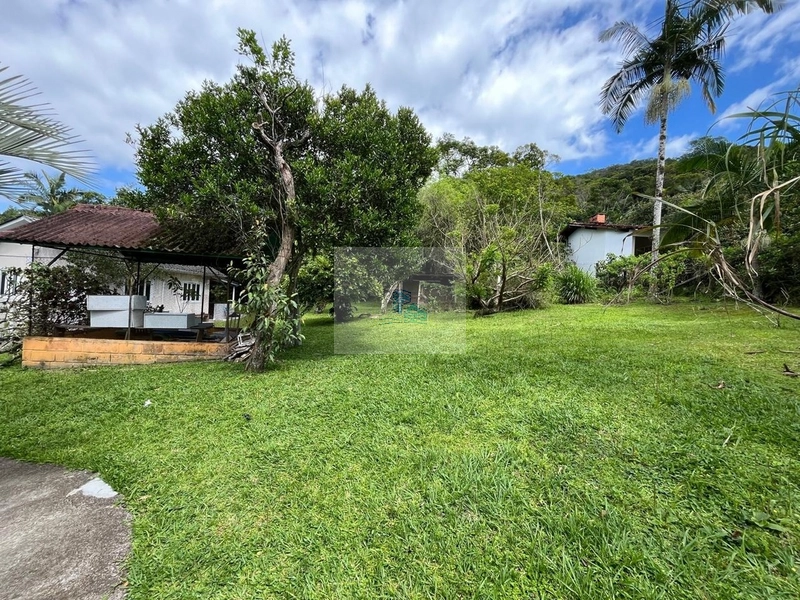 Excelente terreno com 12200m em Florianópolis!: 1ª foto da galeria de imagens do imóvel