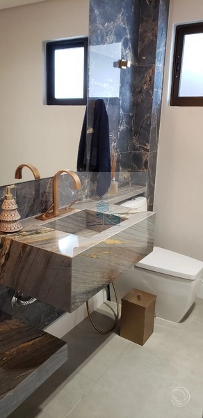 Casa com 4 suítes em Balneário, Florianópolis: 5ª foto da galeria de imagens do imóvel