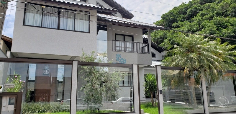Casa com 4 suítes em Balneário, Florianópolis: 20ª foto da galeria de imagens do imóvel