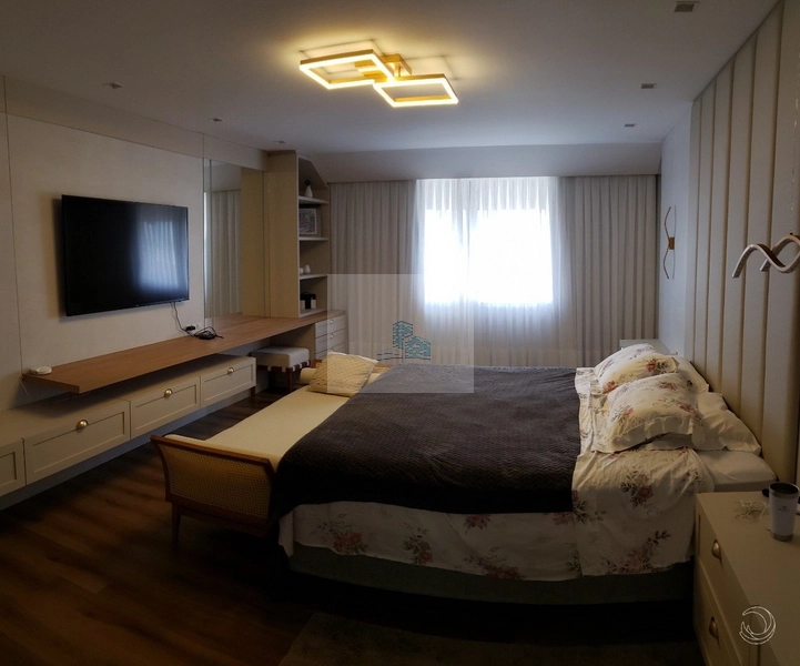 Casa com 4 suítes em Balneário, Florianópolis: 9ª foto da galeria de imagens do imóvel