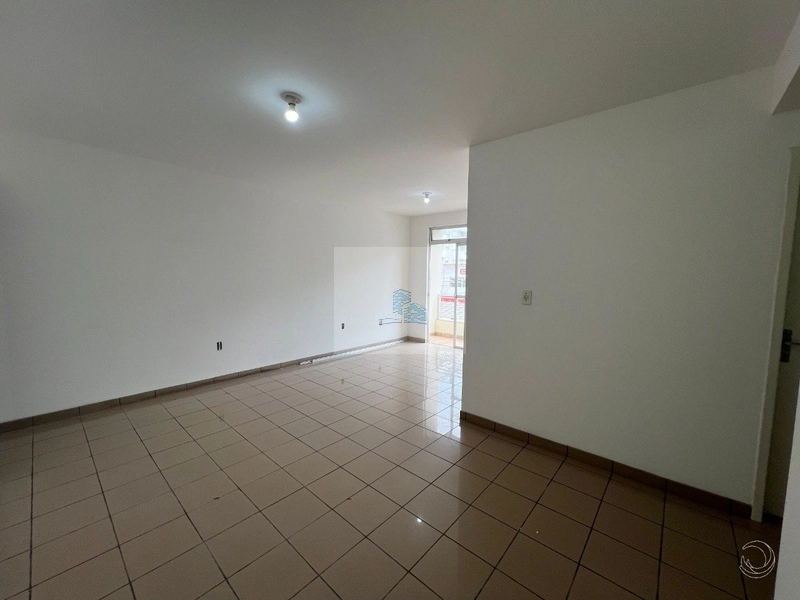 Apartamento com 4 quartos sendo 1 suíte no Balneário do Estreito: 4ª foto da galeria de imagens do imóvel
