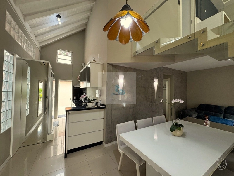 Casa com 2 quartos em Santo Antônio de Lisboa: 3ª foto da galeria de imagens do imóvel