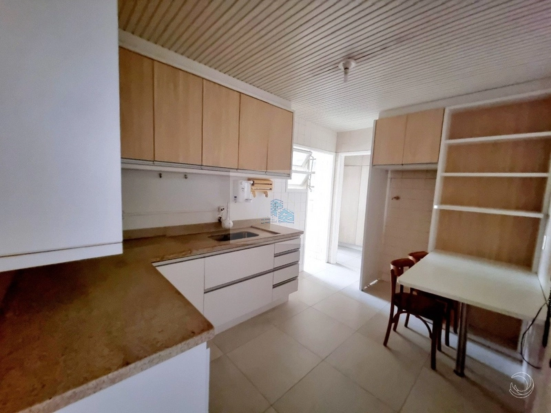 Amplo apartamento 3 dormitórios Almirante Lamego: 8ª foto da galeria de imagens do imóvel