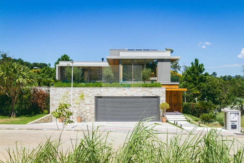 Casa Alto Padrão com 4 suítes em Cacupé: 22ª foto da galeria de imagens do imóvel