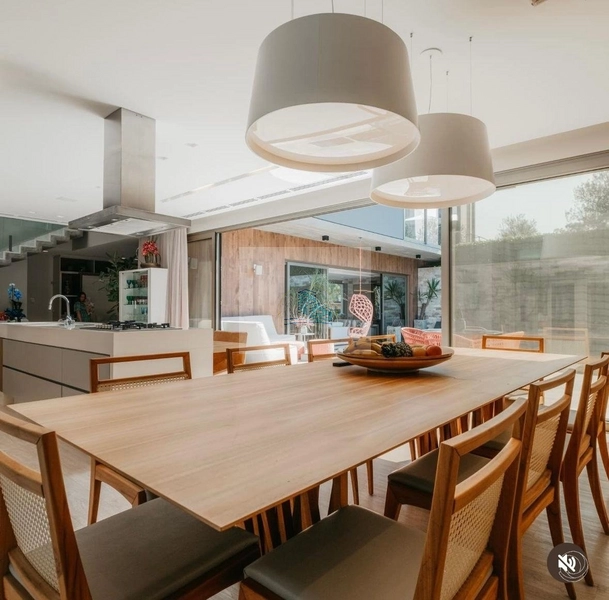 Casa Alto Padrão com 4 suítes em Cacupé: 6ª foto da galeria de imagens do imóvel