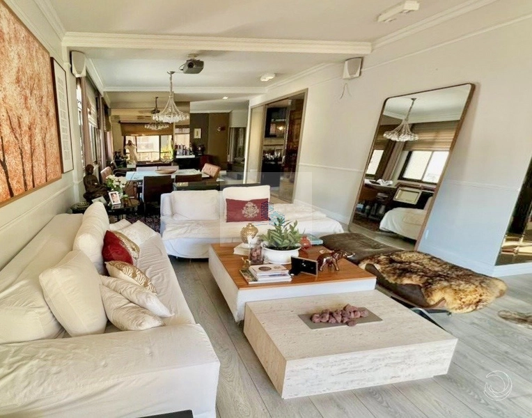 Luxuoso Apartamento à Venda em Florianópolis: 1ª foto da galeria de imagens do imóvel