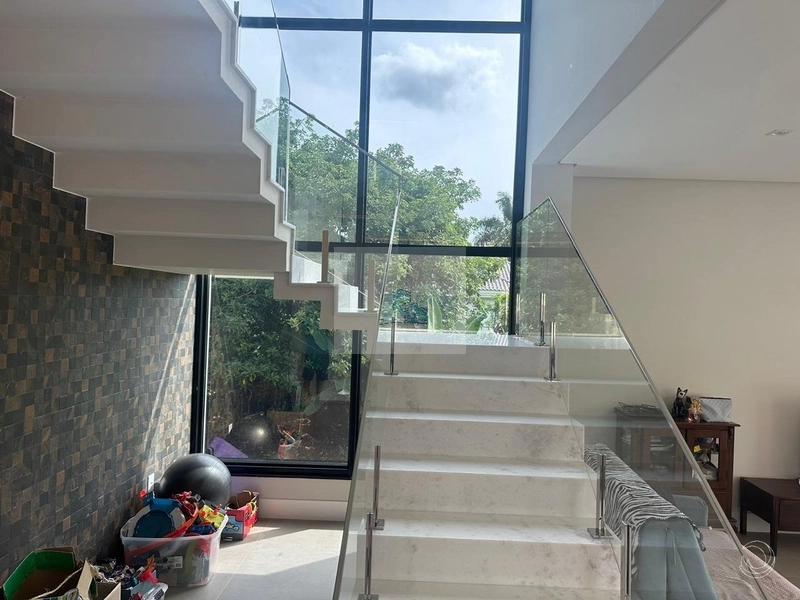 Casa Resdencial de 332m² com4 quartos em Cacupé: 19ª foto da galeria de imagens do imóvel