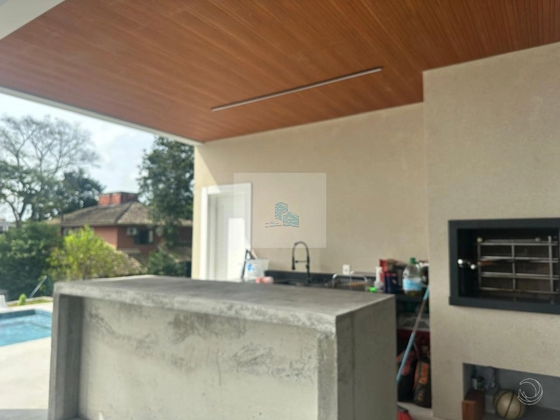 Casa Resdencial de 332m² com4 quartos em Cacupé: 5ª foto da galeria de imagens do imóvel