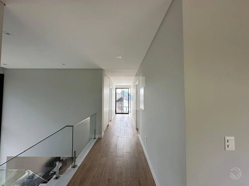 Casa Resdencial de 332m² com4 quartos em Cacupé: 20ª foto da galeria de imagens do imóvel