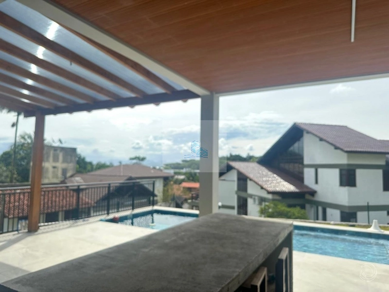 Casa Resdencial de 332m² com4 quartos em Cacupé: 6ª foto da galeria de imagens do imóvel