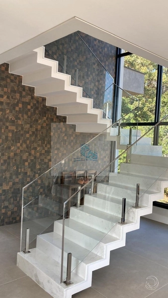 Casa Resdencial de 332m² com4 quartos em Cacupé: 15ª foto da galeria de imagens do imóvel