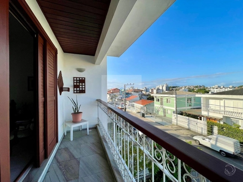 Casa com 4 quartos no bairro Coqueiros, Florianópolis.: 19ª foto da galeria de imagens do imóvel