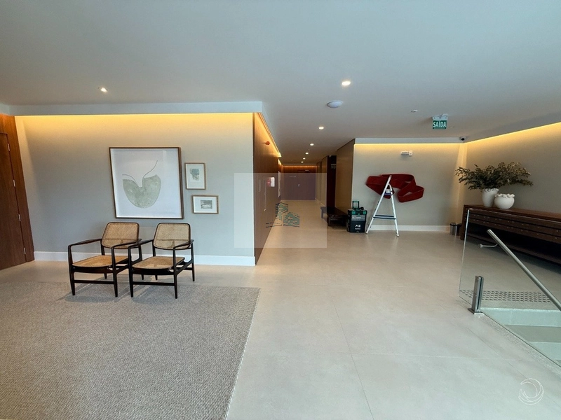 Duplex de 3 suítes no bairro Jurerê, Florianópolis.: 7ª foto da galeria de imagens do imóvel