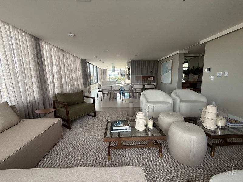 Duplex de 3 suítes no bairro Jurerê, Florianópolis.: 14ª foto da galeria de imagens do imóvel