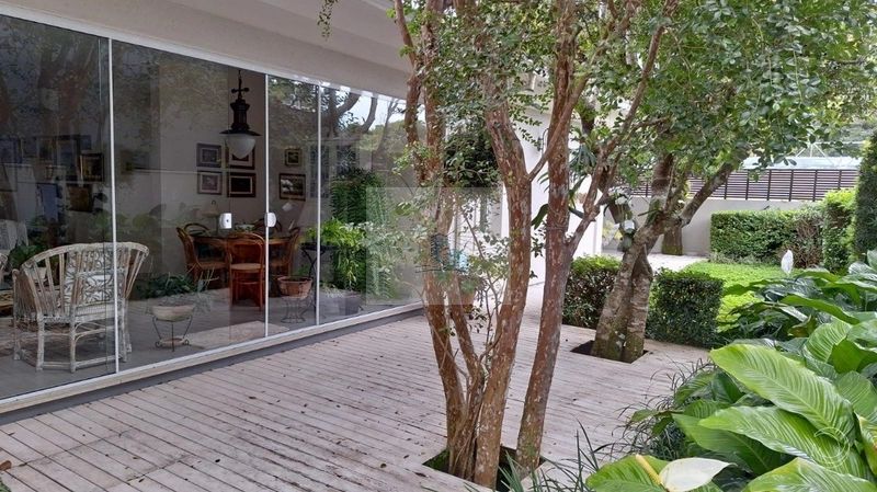 Casa residencial a venda , mobiliada e finamente decorada em Jurere: 2ª foto da galeria de imagens do imóvel