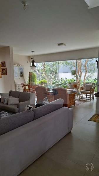 Casa residencial a venda , mobiliada e finamente decorada em Jurere: 7ª foto da galeria de imagens do imóvel