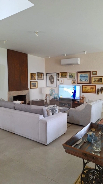 Casa residencial a venda , mobiliada e finamente decorada em Jurere: 8ª foto da galeria de imagens do imóvel