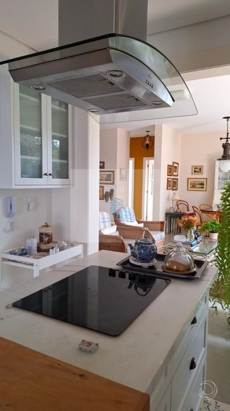 Casa residencial a venda , mobiliada e finamente decorada em Jurere: 11ª foto da galeria de imagens do imóvel