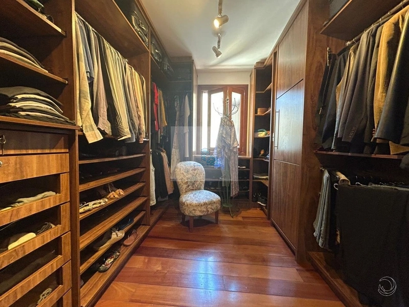 Casa Residencial de 530m² com 4 quartos no João Paulo: 9ª foto da galeria de imagens do imóvel