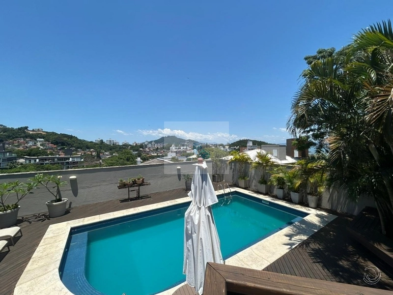 Casa Residencial de 530m² com 4 quartos no João Paulo: 2ª foto da galeria de imagens do imóvel