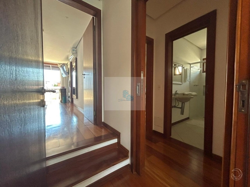 Casa Residencial de 530m² com 4 quartos no João Paulo: 20ª foto da galeria de imagens do imóvel